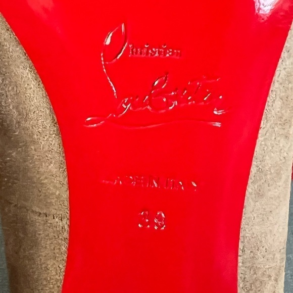 Christian Louboutin Fifi Bark Suede Pumps - Picture 5 of 11